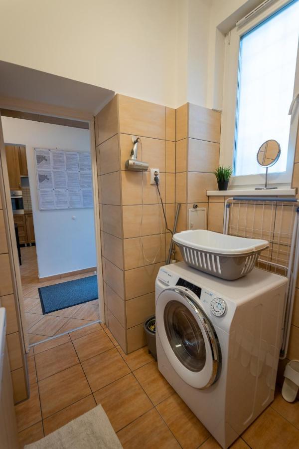 Sunbird Apartman Boedapest Buitenkant foto