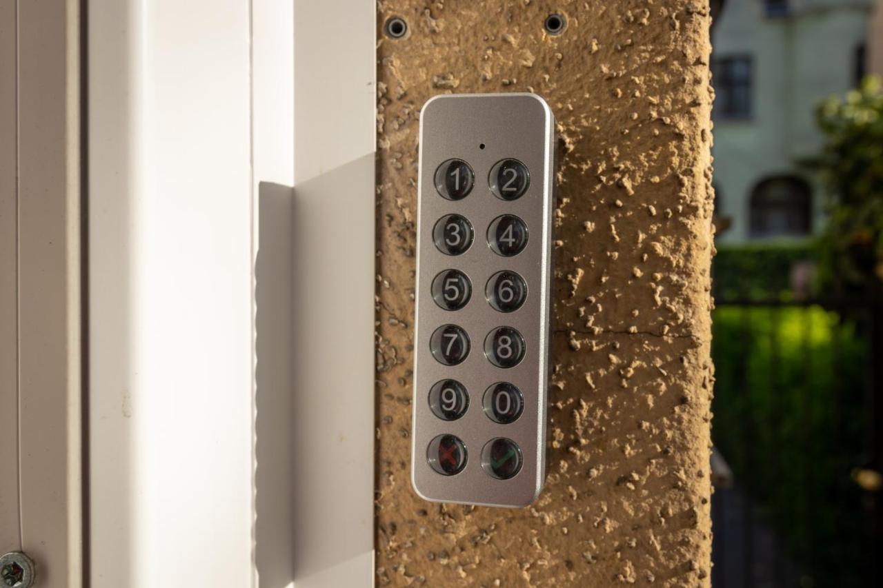 Sunbird Apartman Boedapest Buitenkant foto